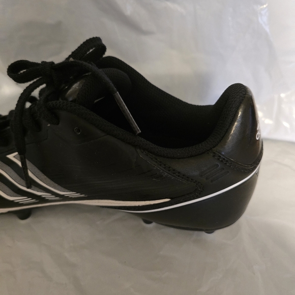 One cleet for punter or kikker Size 9 1/2 New - Picture 4 of 7